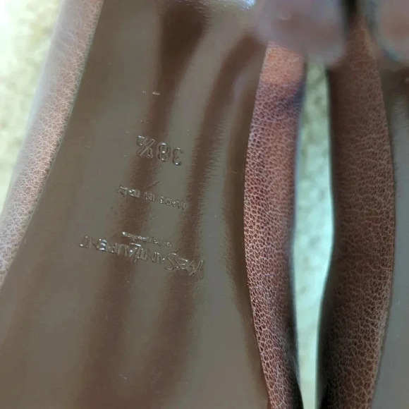 Yves Saint Laurent - 2 Tone Brown Leather Tribtoo Pumps - Picture 10 of 12